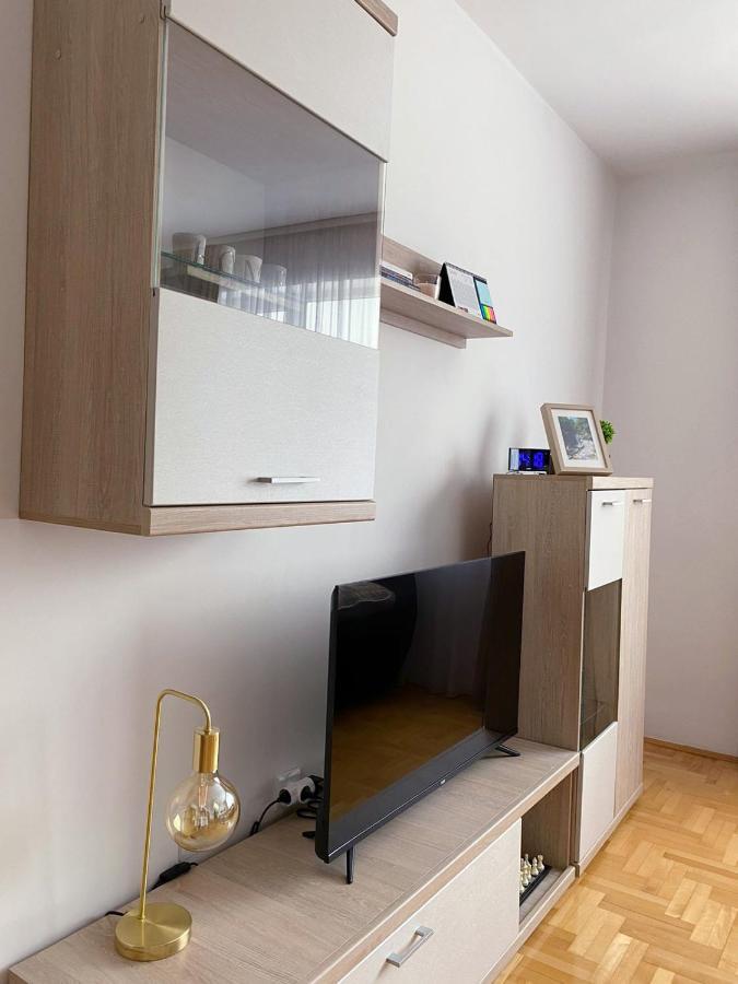 Apartment Varezic プルジネ エクステリア 写真